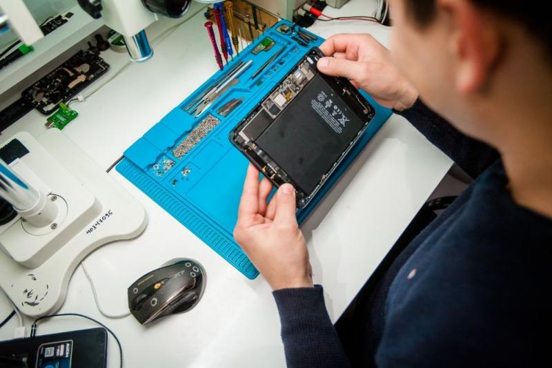 Ремонт телефонов Новоград-Волынский